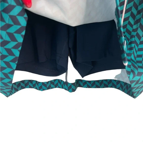 Lady Hagen woman’s blue and green patterned golf skirt skort size 10 - Picture 4 of 7